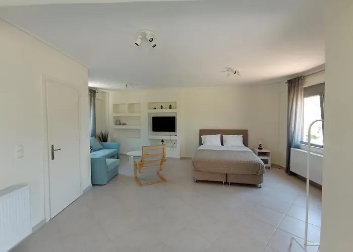 Andi\'S Studio Porto Rafti